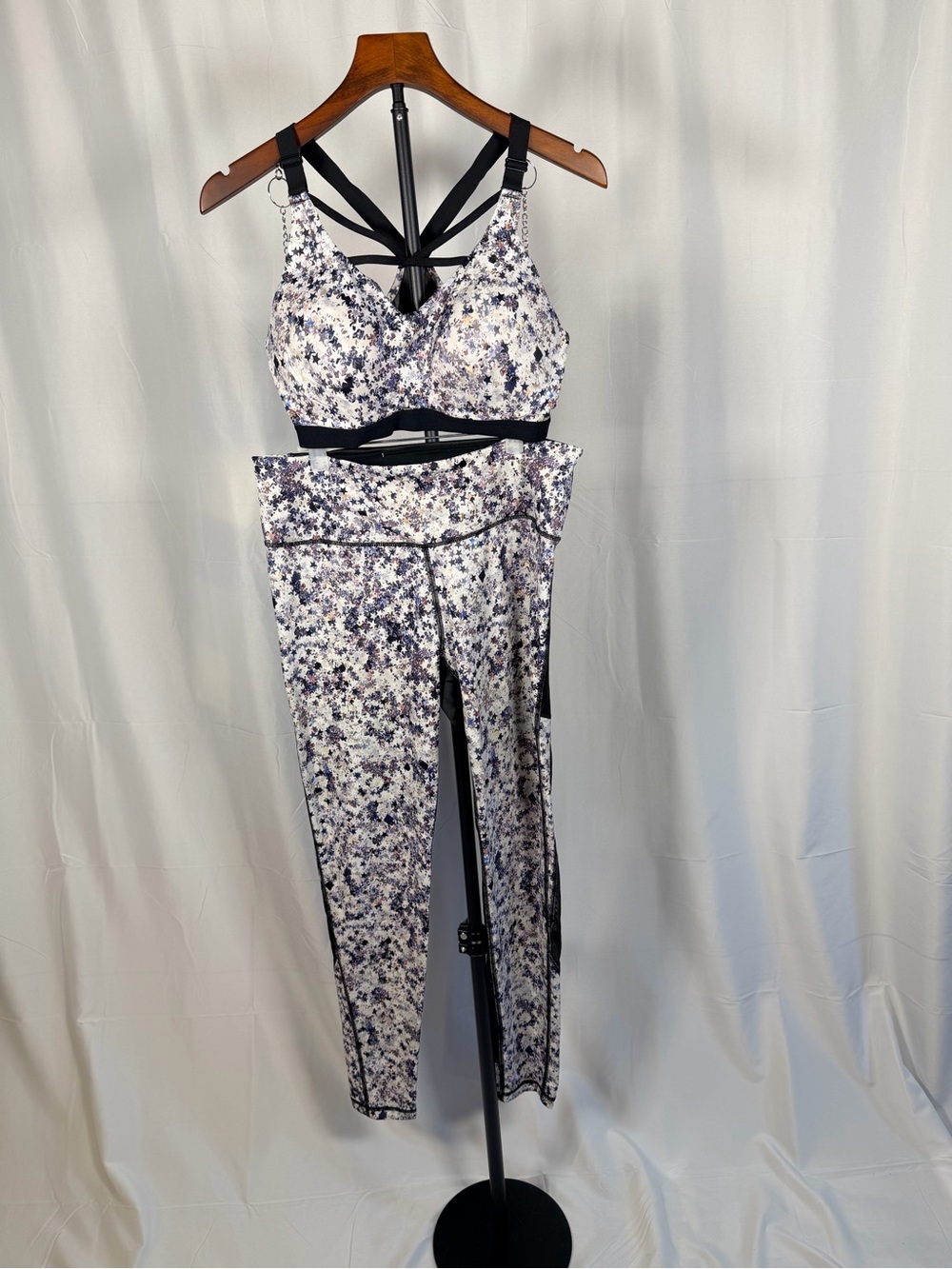 Victoria’s Secret Star Fashion Show Bra and Legging Set